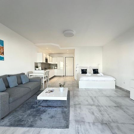 Le Vigia-Vue Mer-Terrasse-Climatisation-Parking Menton Exterior photo